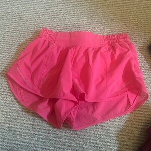 Lululemon Athletica Hotty Hot Shorts (color-lipgloss)
